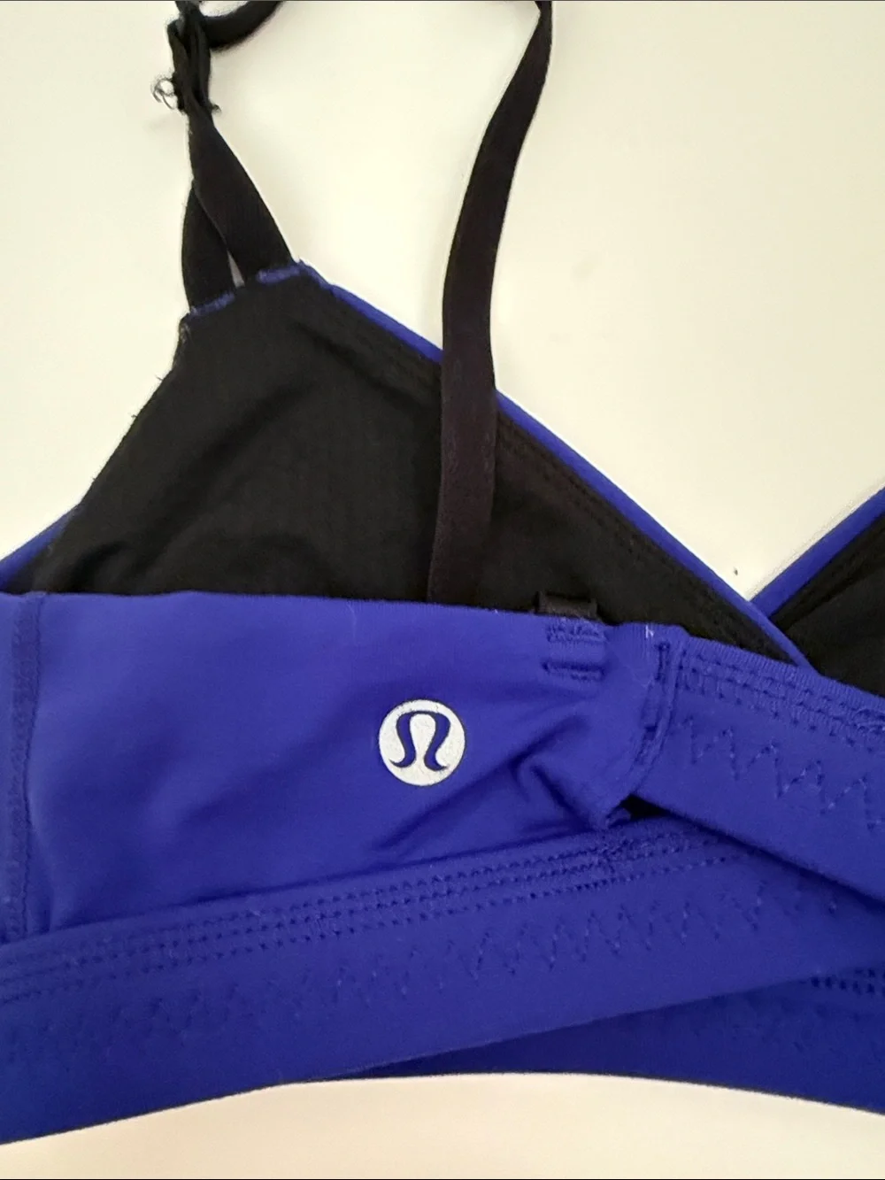 lululemon athletica excellent no